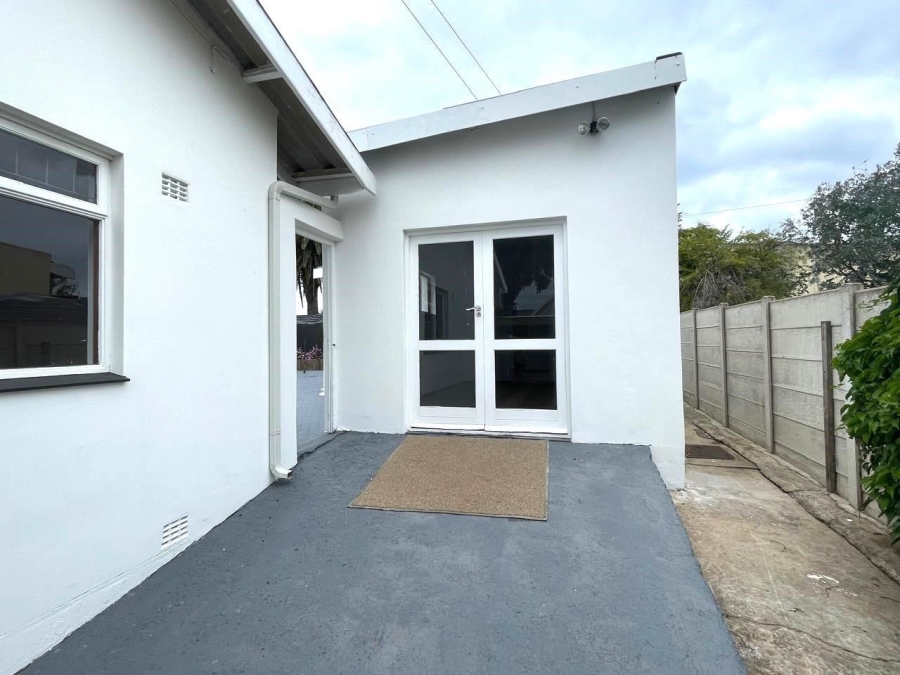 4 Bedroom Property for Sale in Mossel Bay Central Western Cape